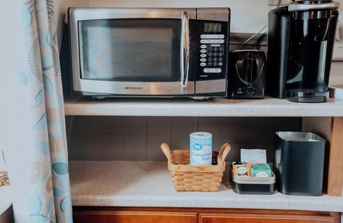 North Adams House | Private 3rd Floor of Beautiful Historic Home with Balcony - Walk to Mass MoCa