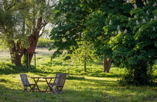 Holestone Moor Apartment | Private Annexe with Garden Views