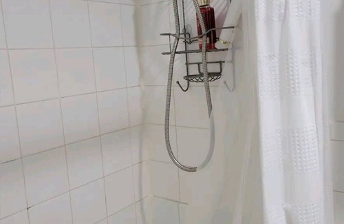 Soundview Apartment | Private apartment, NOT SHARED, Super fast free Wi-Fi