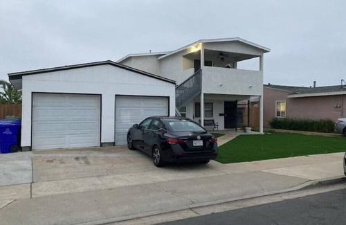 Bay Ho House | Private Balcony, Elevated Views! Centrally located-Next town over from Beach