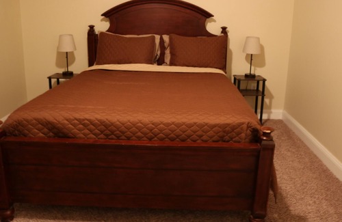 Linton Hall House | Private Basement Guest Suite near Jiffy Lube, IAD Airport, Washington D.C