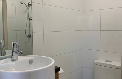 Morphett Vale Apartment | Private calm Flat