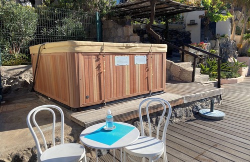 Guia de Isora Cottage | Private Cottage with shared Heatable Solar Pool, Sauna, Jacuzzi and Sea View