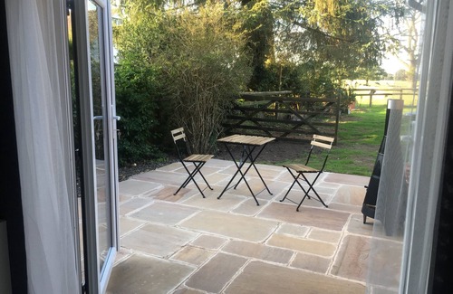 Alvechurch Apartment | Private Entry Double bedroom with beautiful views!