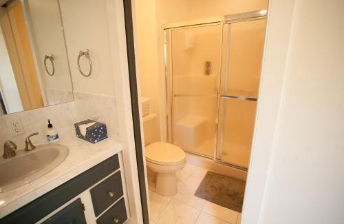 Jefferson House | Private Family-Friendly Mountain Retreat, 30 Acres, Panoramic View, Fire Pit