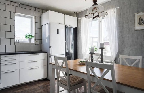 Ursviken House | Private Floor in Cozy Villa.