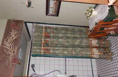 Milford Apartment | Private floor 2, queen studio, kitchenette, all private, Balcony +Grill 2+2 max