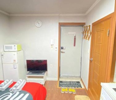 Jangchung-dong Apartment | Private Home 2