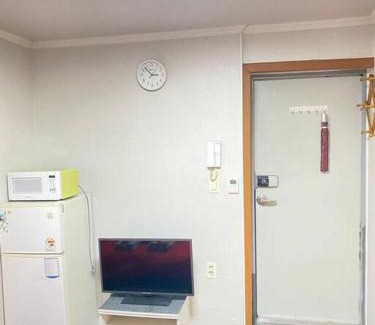 Jangchung-dong Apartment | Private Home 2