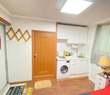 Jangchung-dong Apartment | Private Home 2