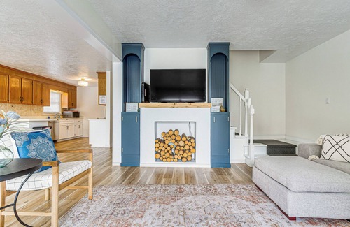 Roanoke Rapids House | Private Island Getaway in Roanoke Rapids w/Grill!