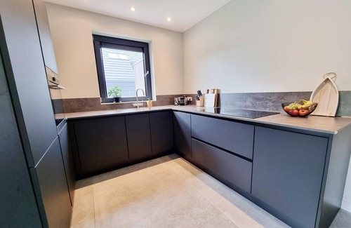 Balk House | Private Jetty + Modern Comfort