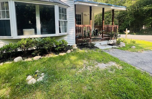 Raymond House | Private NH Getaway Near Onway Lake