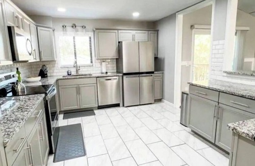 Fruitville House | Private Oasis | 4BR Pool Home | 2 Primary suites