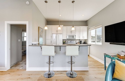 Point Loma Heights Apartment | Private Ocean Beach Studio w/Ocean Views!