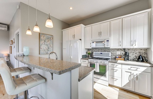 Point Loma Heights Apartment | Private Ocean Beach Studio w/Ocean Views!