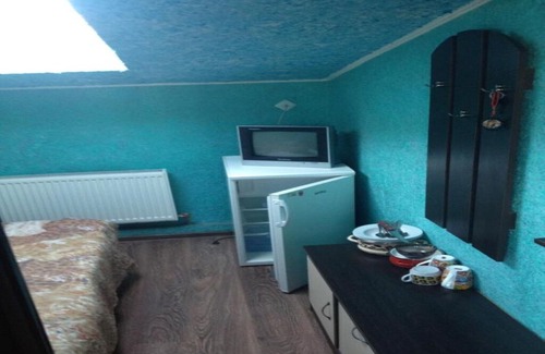 Vapnyarka Apartment | Private Odessa Apartment комната #8 с двухспальной кроватью