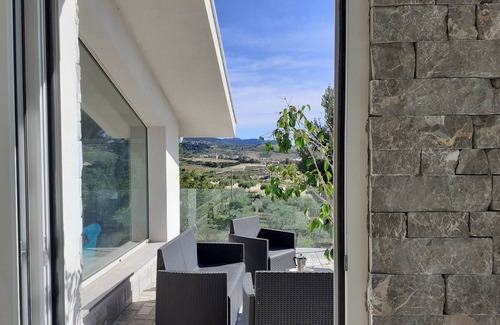 Piana degli Albanesi Villa | private party