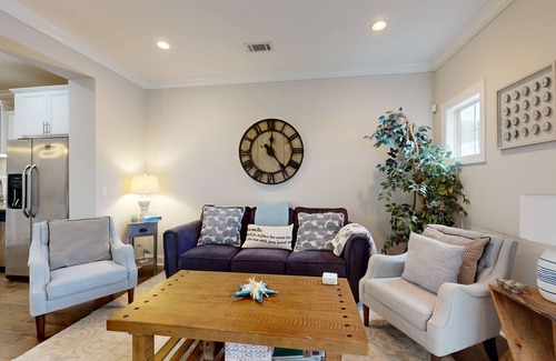 Epworth Acres House | Private paradise with modern comforts, relaxing spaces, and dog-friendly perks