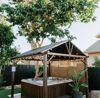 La Mesa House | Private Pool Chefs Kitchen BBQ 4min to SDSU