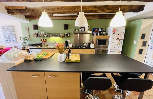 Sainte-Foy-la-Grande House | Private room in townhouse