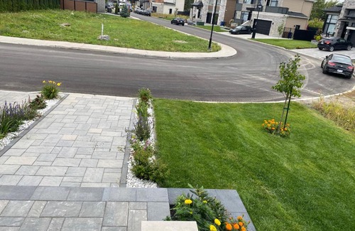 Laval House | Private room in a basement