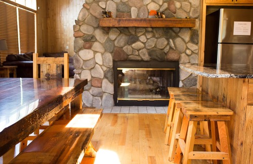 Deerwood House | Private - Secluded Lake Home/Sleeps up to 20 people