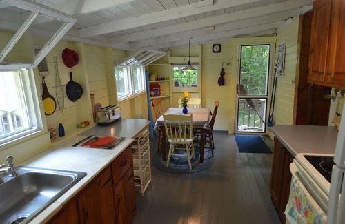 Alburg Cottage | Private Secluded Waterfront Cottage - Discounted Sept Rates!