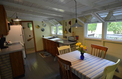 Alburg Cottage | Private Secluded Waterfront Cottage - Discounted Sept Rates!