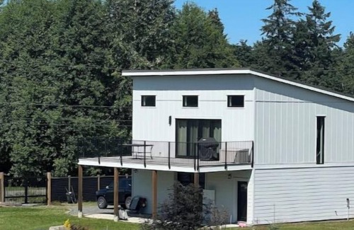 Courtenay Apartment | Private two bedroom carriage house, Royston, Courtenay BC