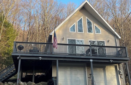 Campton House | Private Vacation Home in the White Mountains (DC26E)