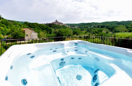 Arcidosso Villa | Private Villa with Panoramic View