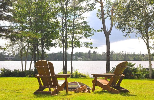 Queens County Cottage | Private Waterfront Cottage on the lake