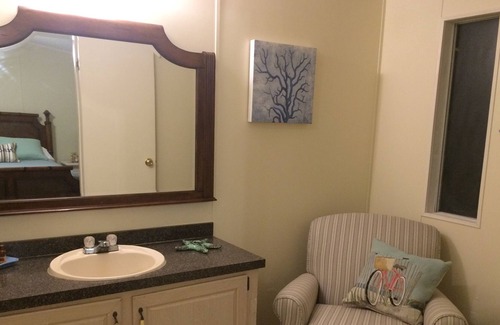 Taylor Creek House | Private Waterfront Dock 3/2 Lakeside Home in Lake Okeechobee Florida