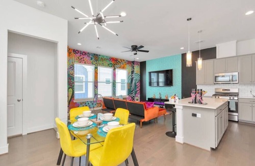 Riverside Terrace House | Prolific 3BR | Dwntwn | Med Ctr | NRG | WIFI