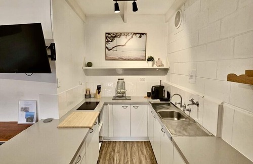 Sandy Point Condo | Prom Coast 1~Cosy beach life, stroll to the beach