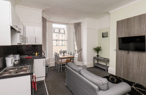 Bridlington Old Town Cottage | PROMENADE, country holiday cottage in Bridlington