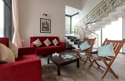 St.Stanislaus Villa Villa | Pura Vida by StayVista - A hill-view villa with Modern interiors & Swimming pool