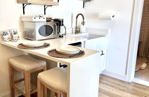 Scituate Apartment | Pura Vida Suite Scituate