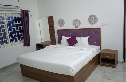 Ranipet Hotel | Purple passion
