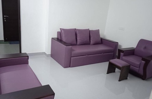 Ranipet Hotel | Purple passion