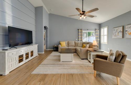 Power Ranch House | Putting Green and Fenced Yard Charming Gilbert Home