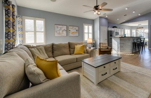 Power Ranch House | Putting Green and Fenced Yard Charming Gilbert Home