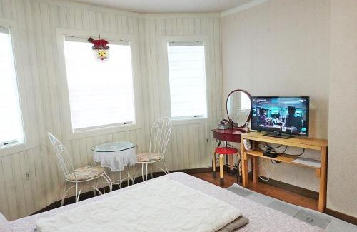 Bongpyeong House | Pyeongchang Jayeonel Dalmeunjip