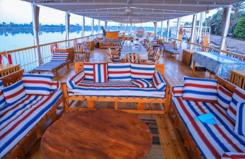 Luxor Boat Rental | Pyramids Dahabiya