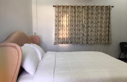 Phrae Bed & Breakfast | PZ วิวล์ สนามไดร์ฟกอล์ฟและห้องพัก