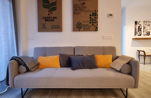 Mion - Puigberenguer - Miralpeix Apartment | QEhome, comfort and parking in the center of Manresa