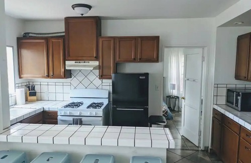 San Diego Apartment | Quaint 2 Master Bedroom Apartment close to everything in San Diego