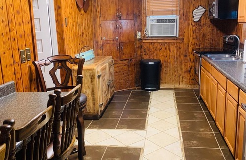 Lake Murray of Richland Cabin | Quaint Lake Murray Cabin