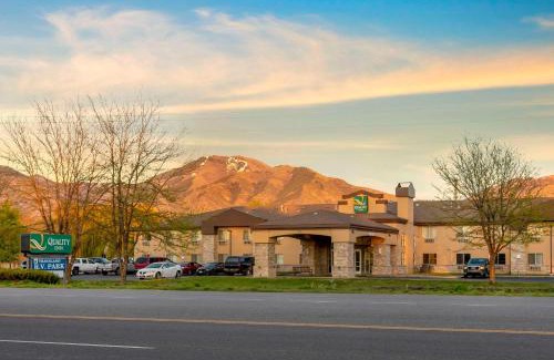 Logan Hotel | Quality Inn Logan near University